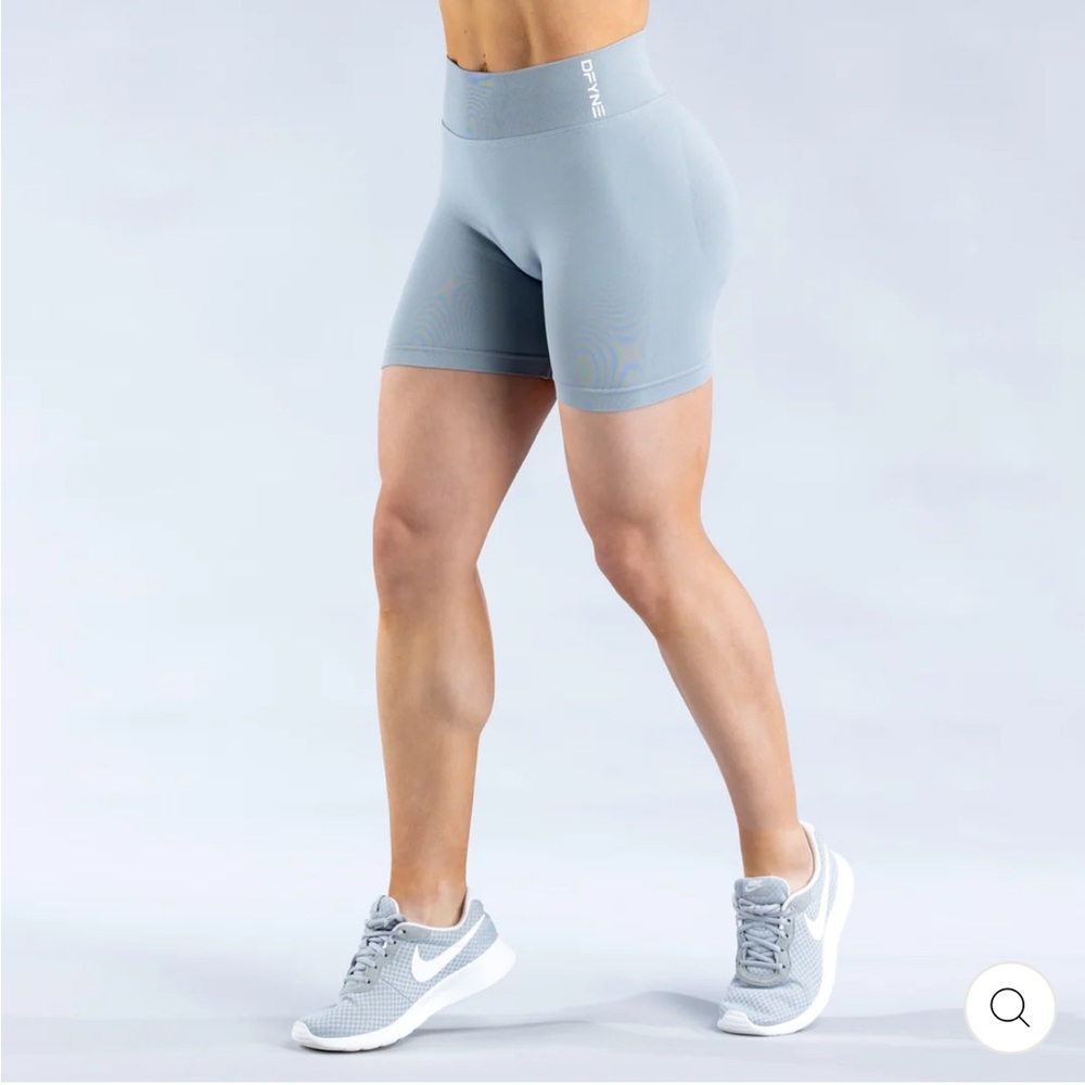 Dfyne shorts